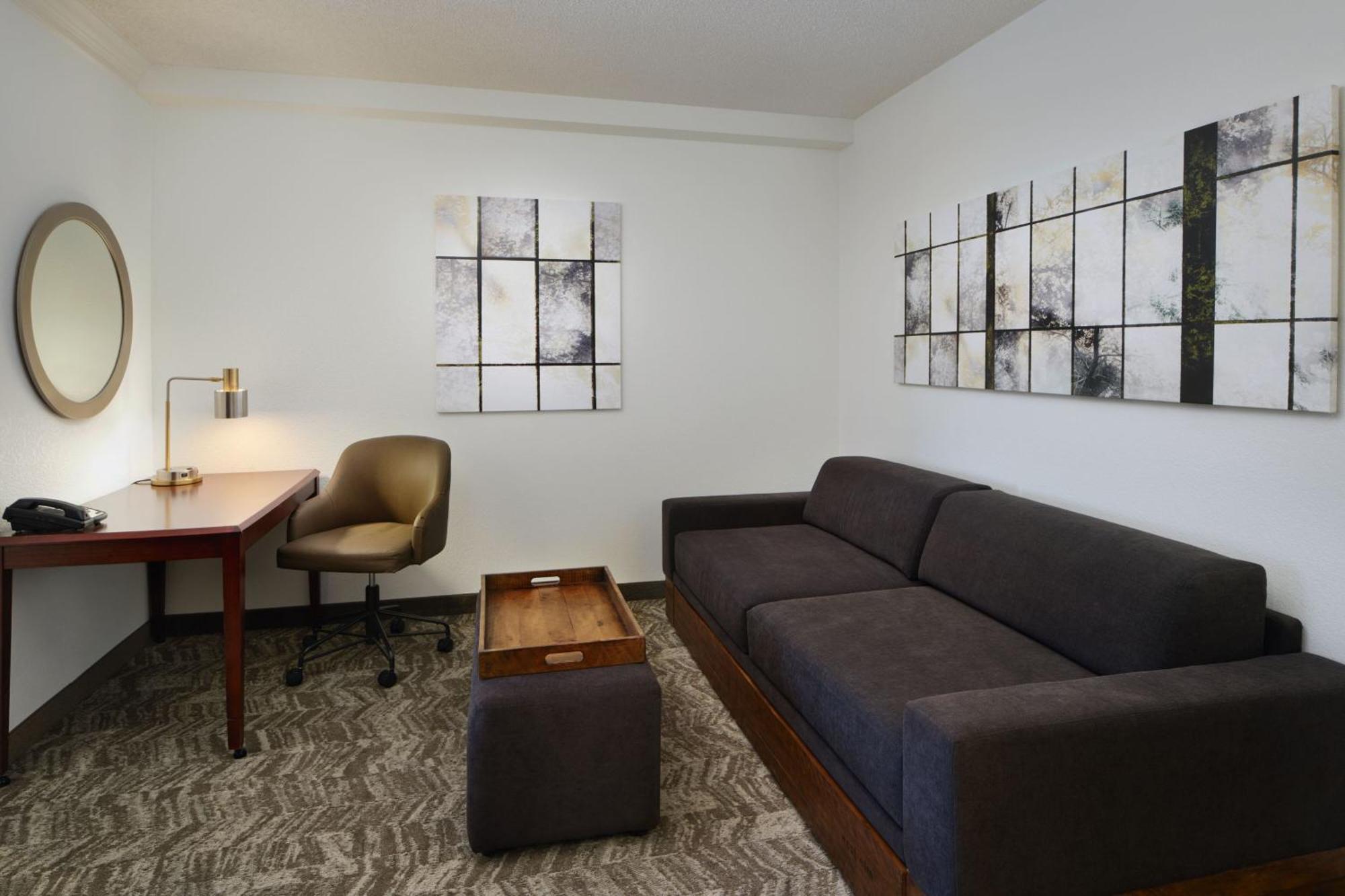 Springhill Boulder Hotel 3*