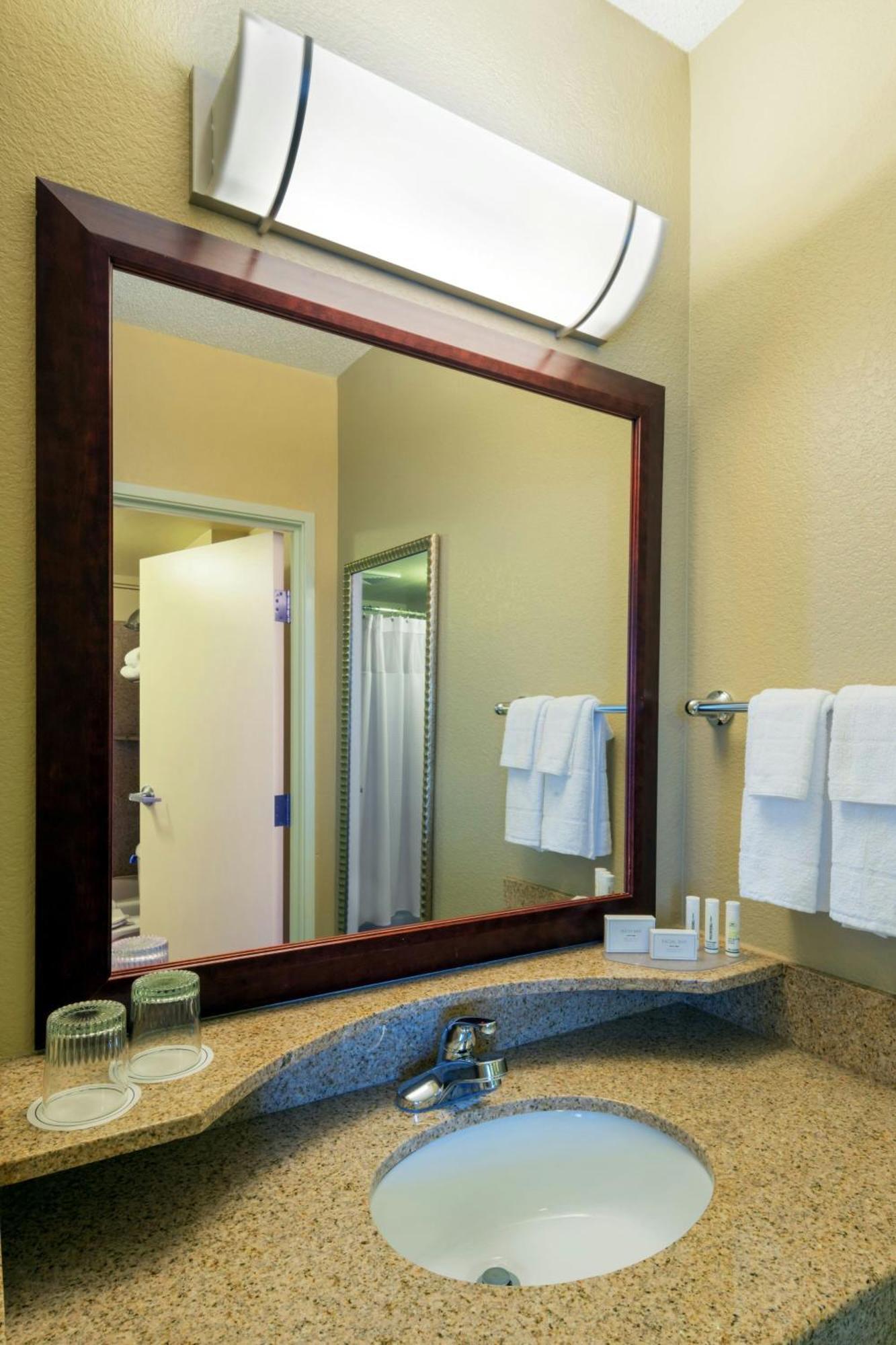 Springhill Boulder Hotel